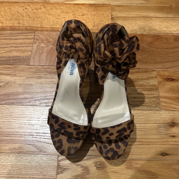 Brown Leopard Print Women's Shoes - Picture 1 of 3